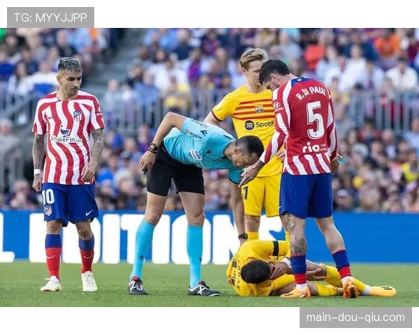 西班牙国家德比裁判安排公布，主裁曾执法本赛季首回合皇马3-2巴萨